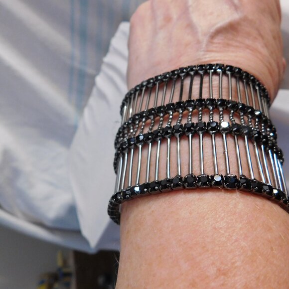 Ladies Ruccini Cuff Bracelet - Picture 5 of 5